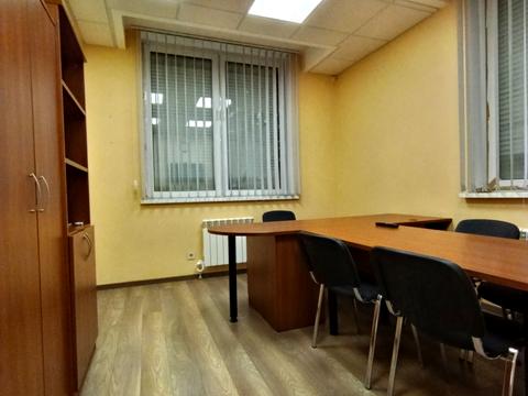 комерційна за адресою Гната Хоткевича вул. (Червоногвардійська), 8