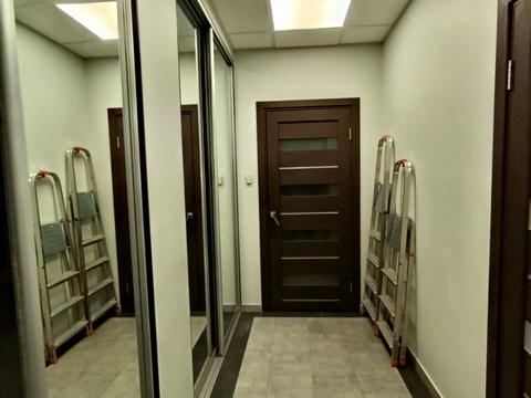 комерційна за адресою Гната Хоткевича вул. (Червоногвардійська), 8