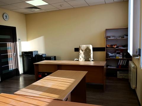 комерційна за адресою Гната Хоткевича вул. (Червоногвардійська), 8