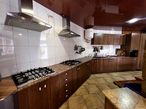 комерційна за адресою Центральна вул., 1