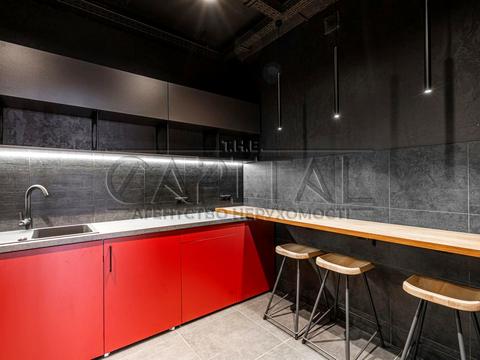 коммерческая по адресу Кловский спуск, 7a