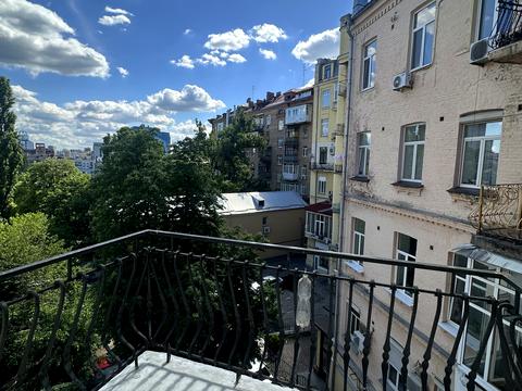 комерційна за адресою Велика Васильківська вул. (Червоноармійська), 23