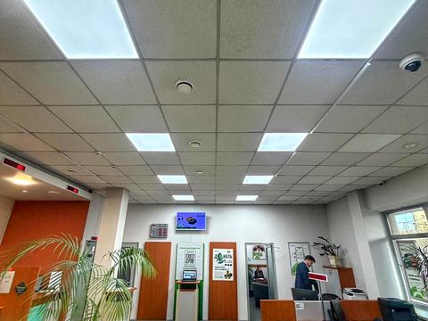 комерційна за адресою В'ячеслава Чорновола просп. (), 59