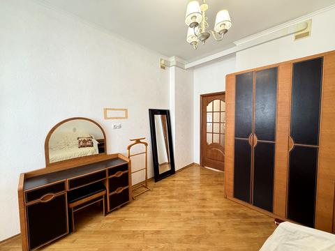 квартира по адресу Леси Украинки бульв., 23-А