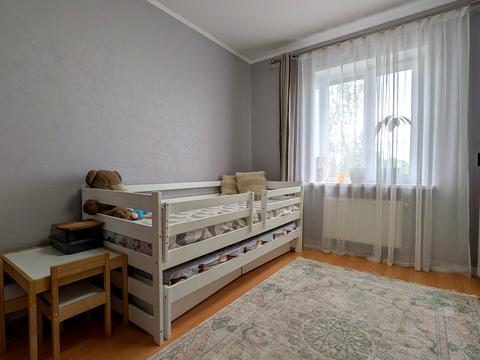 квартира за адресою Чернігів, Курсанта Єськова вул., 8-А