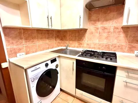 квартира за адресою Академіка Кіпріанова вул., 2