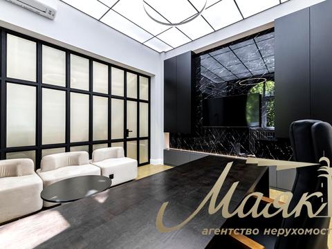 комерційна за адресою Микільсько-Ботанічна вул., 14
