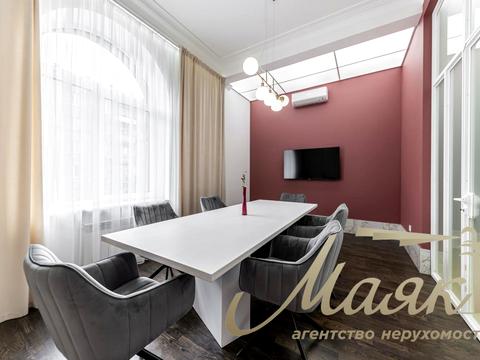 комерційна за адресою Микільсько-Ботанічна вул., 14