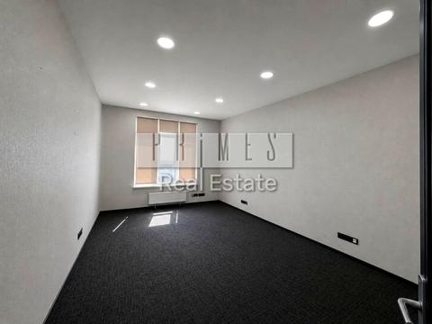 комерційна за адресою Кловський узвіз, 7a