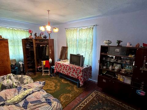 дом по адресу с. Осташки, Першотравнева, 6