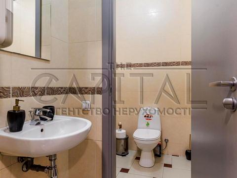 комерційна за адресою Дегтярівська вул., 25а