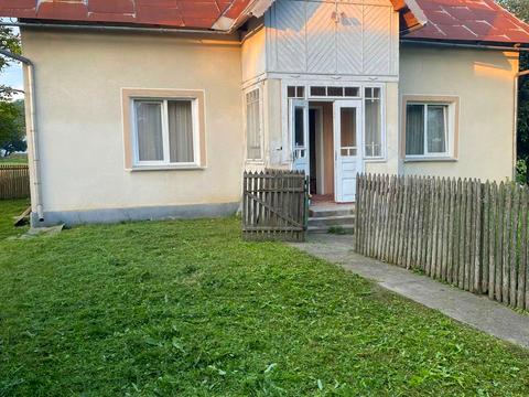 дом по адресу Річна