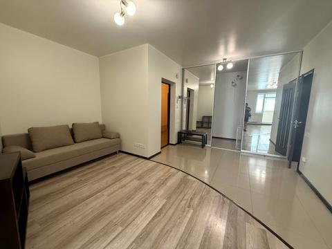 квартира за адресою Зоопаркова вул., 10