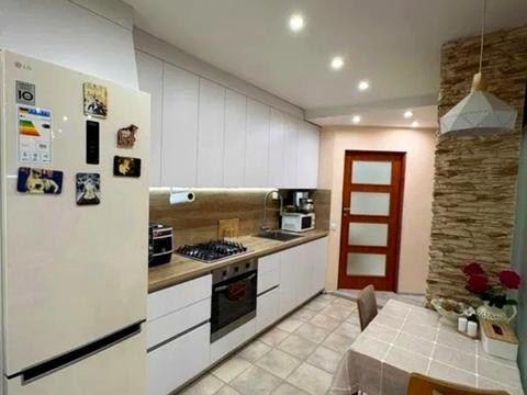 квартира за адресою Разумовська вул., 28