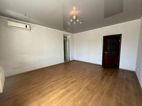 квартира за адресою Зоопаркова вул., 10