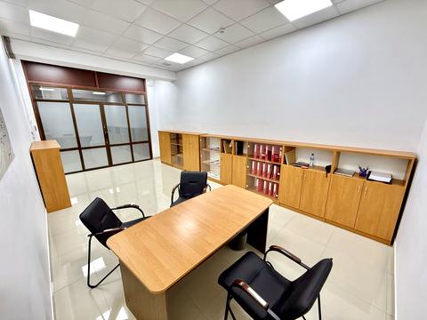 комерційна за адресою Успенська вул., 121