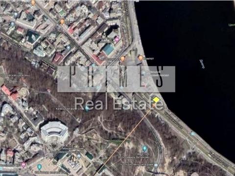 комерційна за адресою Поштова пл., 3Б