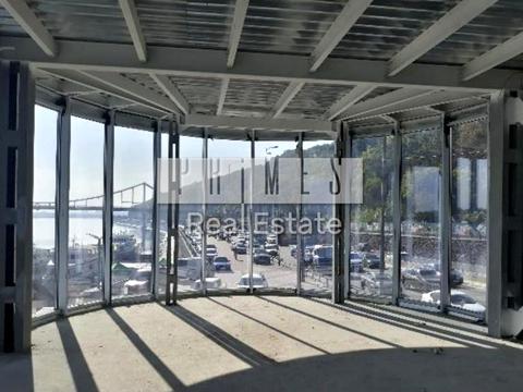 комерційна за адресою Поштова пл., 3Б