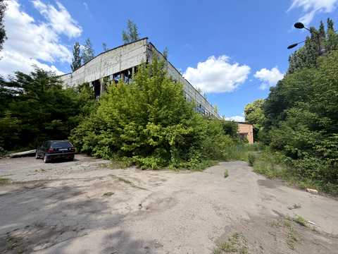 комерційна за адресою Гетьмана Мазепи вул., 4