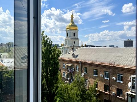 квартира за адресою Володимирська вул., 19-А