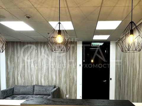комерційна за адресою Болсуновська вул. (Сергія Струтинського), 17