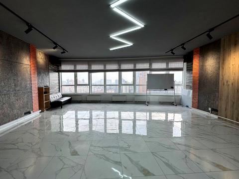комерційна за адресою Кловський узвіз, 7a