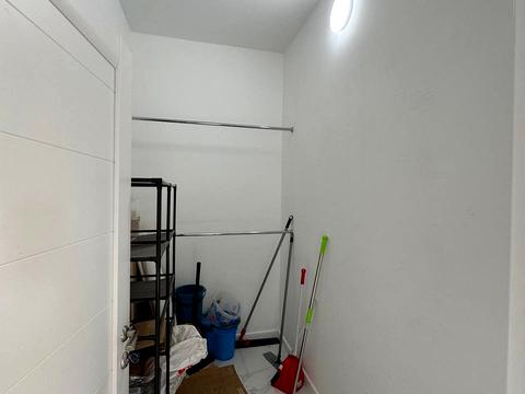 комерційна за адресою Кловський узвіз, 7a