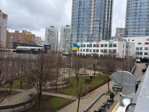 квартира за адресою Дніпровська набережна вул., 14-Б