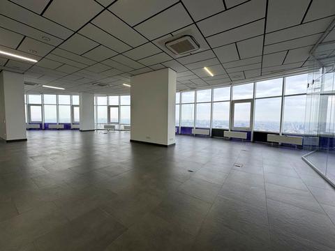 комерційна за адресою Кловський узвіз, 7a