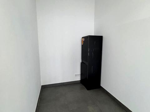 комерційна за адресою Кловський узвіз, 7a