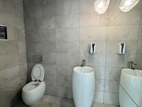 комерційна за адресою Кловський узвіз, 7a