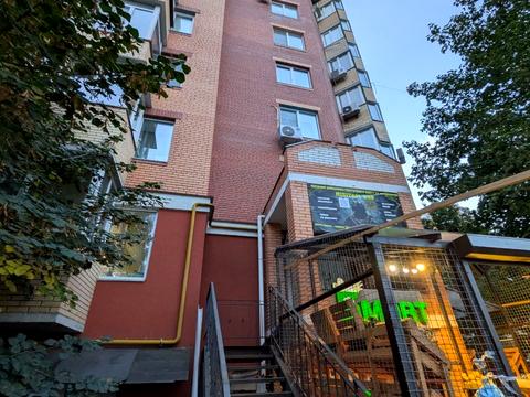 комерційна за адресою Університетська вул., 2/1