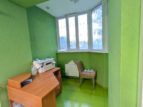 комерційна за адресою Університетська вул., 2/1