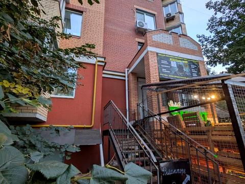 комерційна за адресою Університетська вул., 2/1