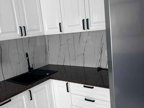 1868728913186493