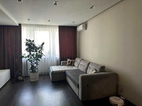 квартира за адресою Миколи Бажана просп., 14