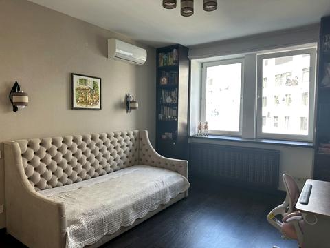 квартира за адресою Миколи Бажана просп., 14