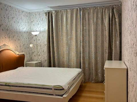 квартира за адресою Академіка Лебедєва вул., 1