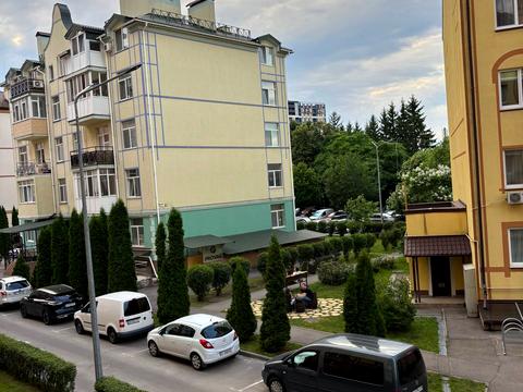 квартира за адресою Академіка Лебедєва вул., 1