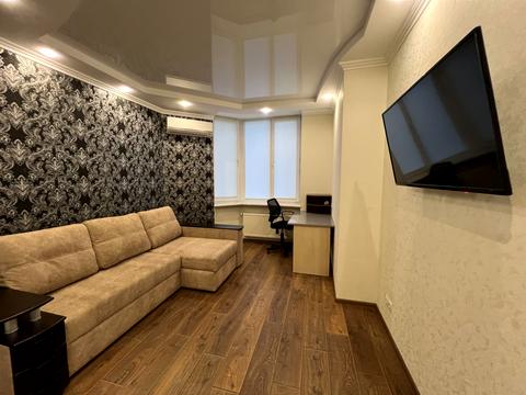 квартира за адресою Абрикосова вул., 5