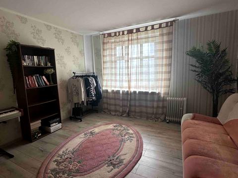 квартира за адресою Князя Володимира Великого просп., 135