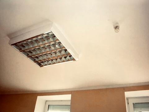 комерційна за адресою Юрія Литвинського вул. (Російська), 45-В