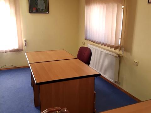 комерційна за адресою Софії Яблонської вул. (), 25