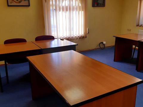 комерційна за адресою Софії Яблонської вул. (), 25
