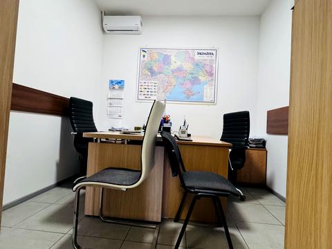коммерческая по адресу Дмитрия Яворницкого просп. (Карла Маркса), 5