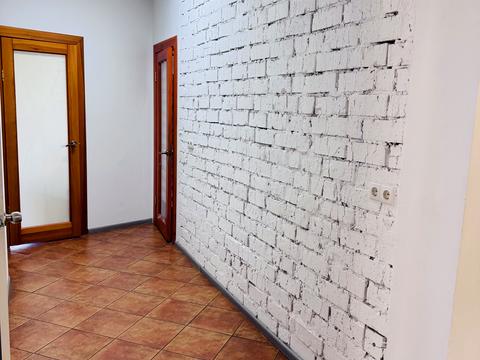 коммерческая по адресу Дмитрия Яворницкого просп. (Карла Маркса), 5