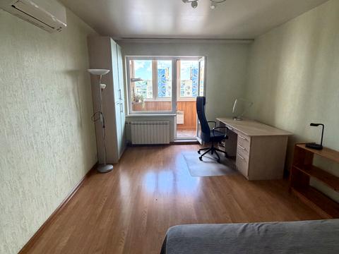 квартира по адресу Драгоманова ул., 12-А