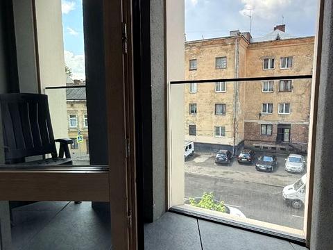 квартира за адресою Під Дубом вул. (Космонавтів), 26-Б