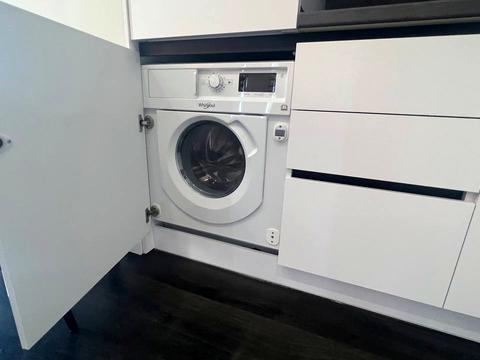 квартира за адресою Салютна вул., 2к6