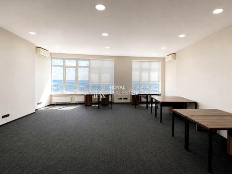 комерційна за адресою Кловський узвіз, 7a